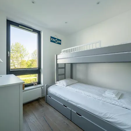 Okrzei, Sun & Snow *