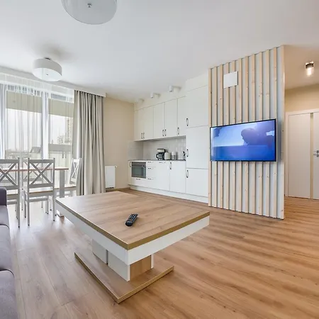 Okrzei, Sun & Snow 소포트